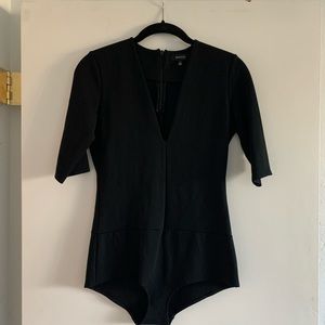 V neck Babaton bodysuit - black